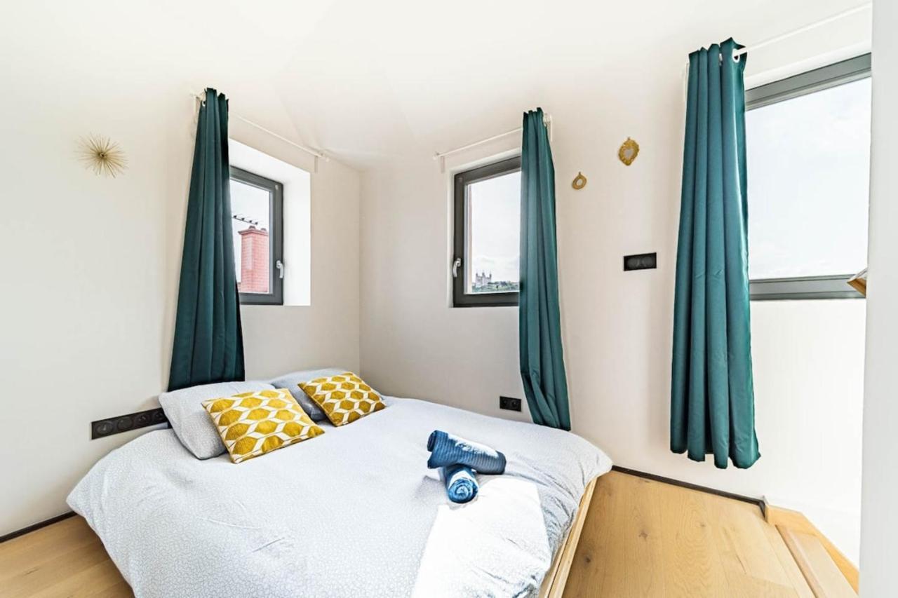 The Pizay Duplex Cozy 2 People - Metro Hotel De Ville Лион Экстерьер фото